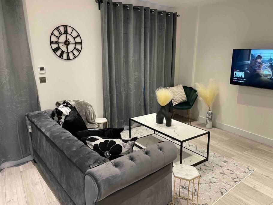 Stylish And Cosy 2 Bedroom Flat In Croydon Luaran gambar