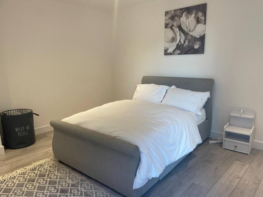 Stylish And Cosy 2 Bedroom Flat In Croydon Luaran gambar