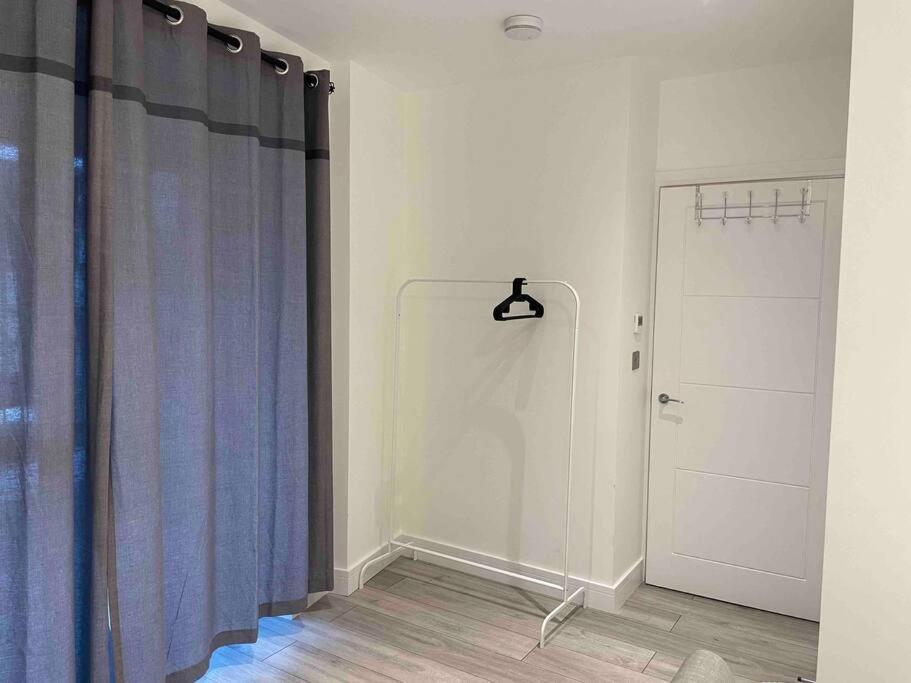 Stylish And Cosy 2 Bedroom Flat In Croydon Luaran gambar